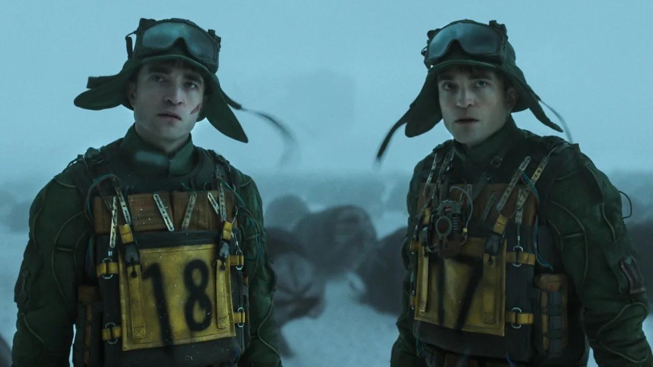 Mickey 17 robert pattionson