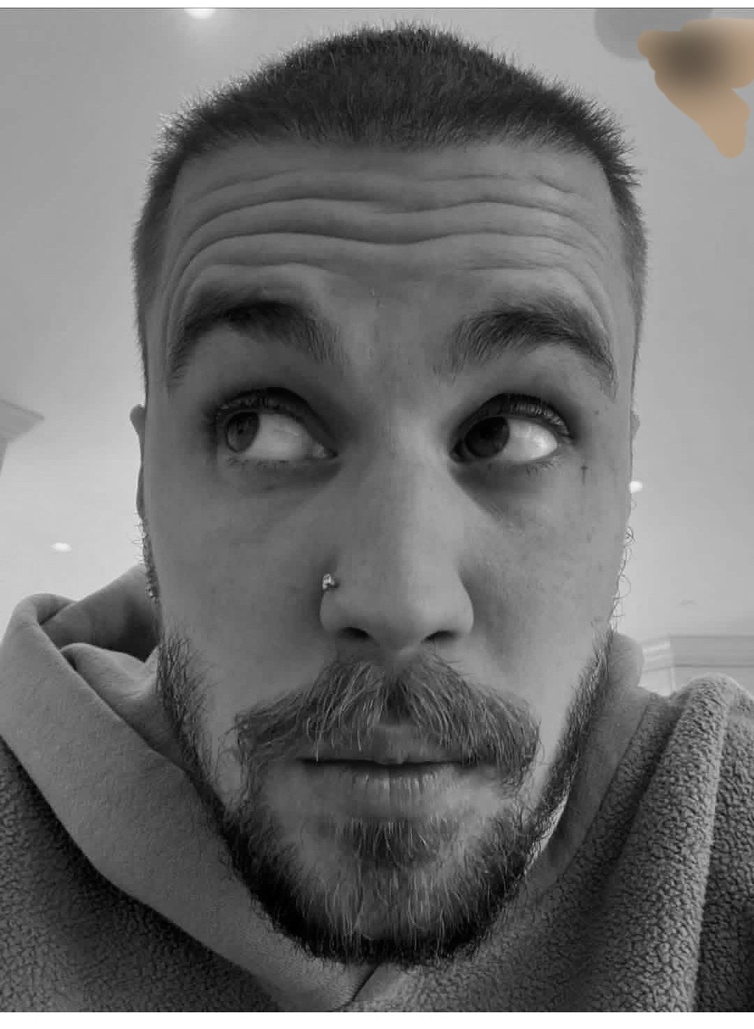 Justin Bieber’s Account Sends Fans Into a Frenzy After Liking a Comment on an Old "Jelena" Kissing Photo