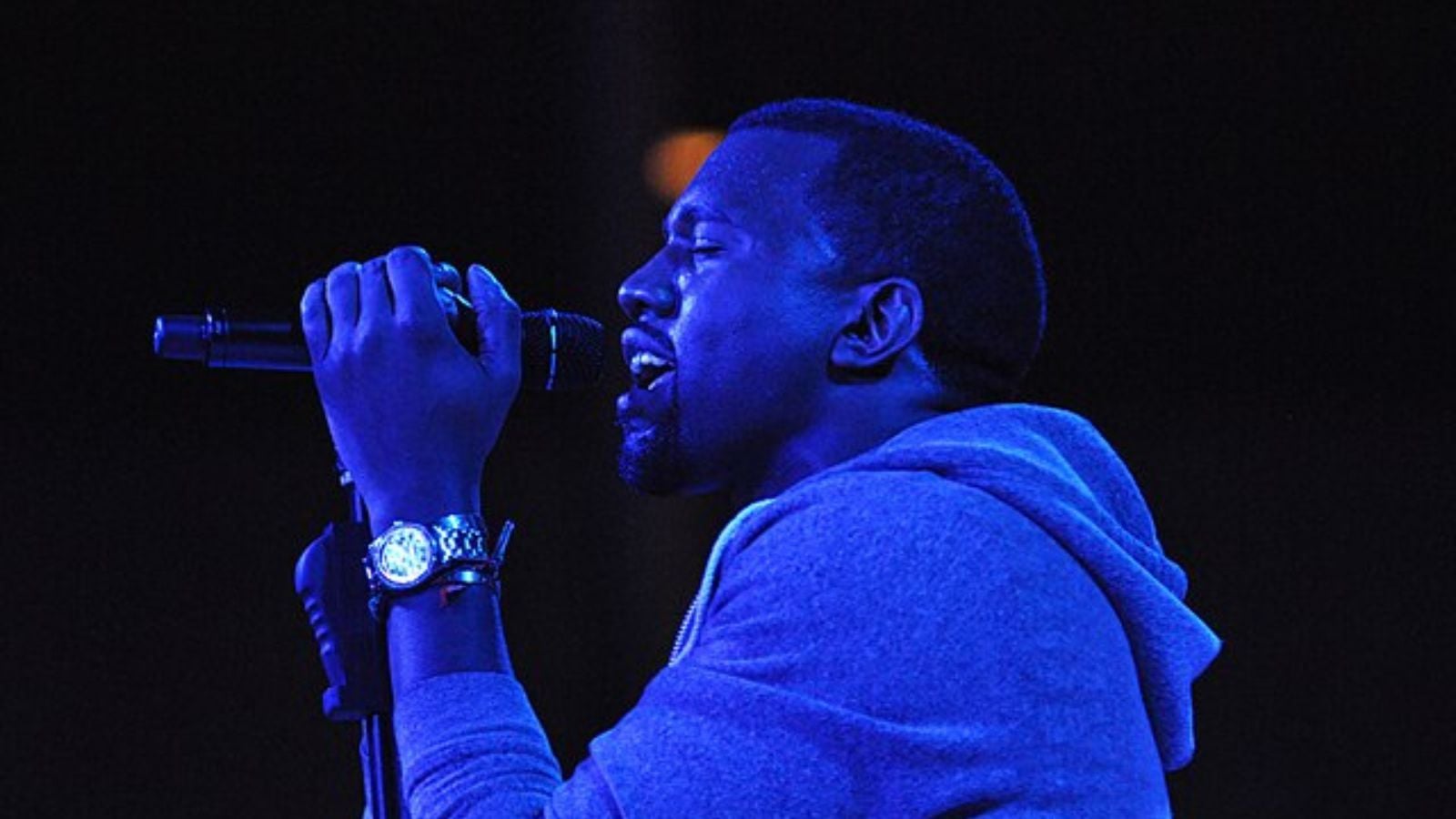10 Celebrities Who Found Peace While Their Rivals Stayed Obsessed