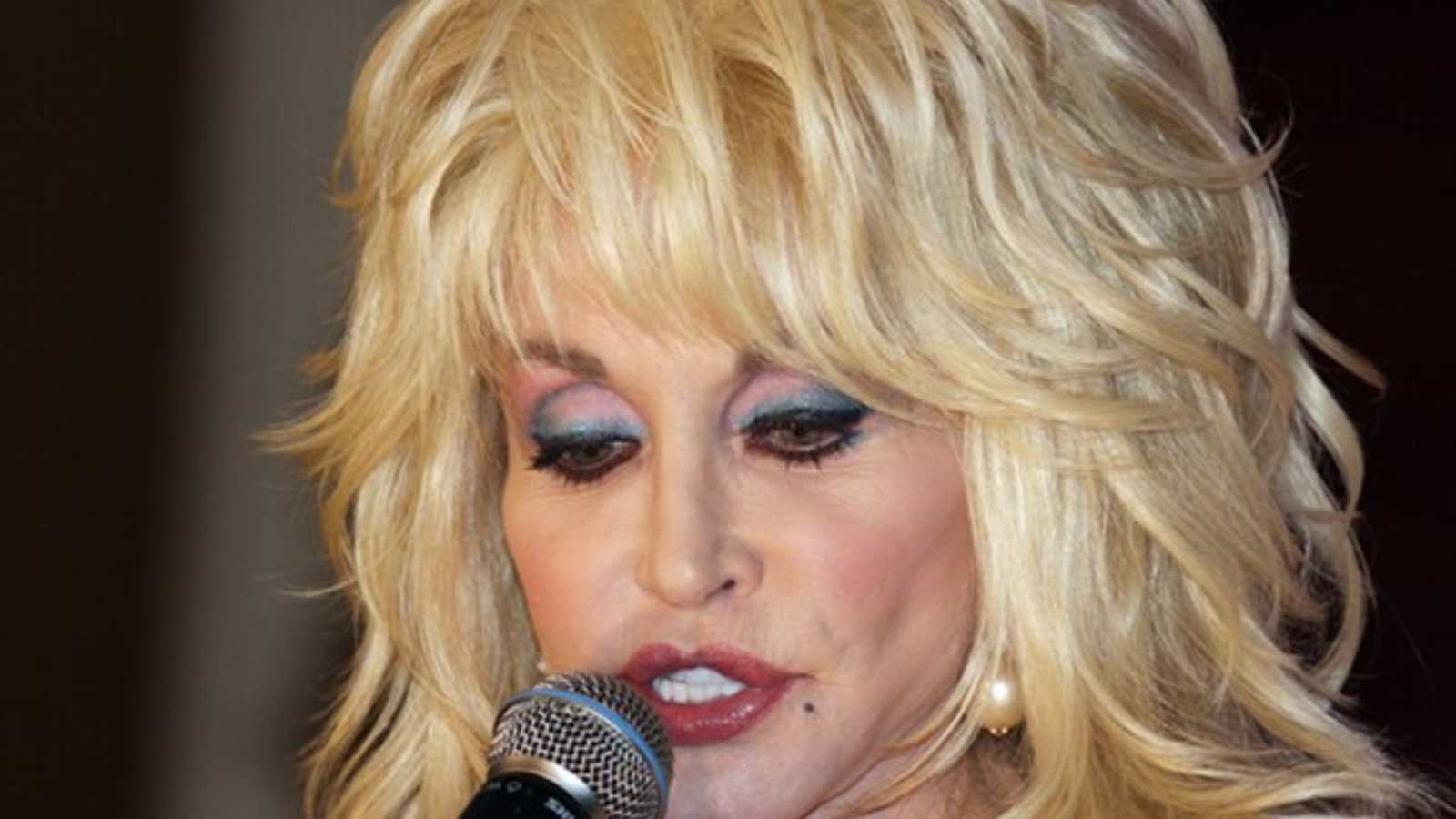 8 Iconic Artists Who Turned Down the Super Bowl Halftime Show