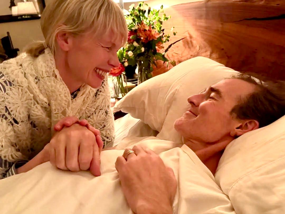 Dawson’s Creek Made Everyone Else Rich While James Van Der Beek Spent His Final Months Selling Off Props To Pay For Cancer Treatments.