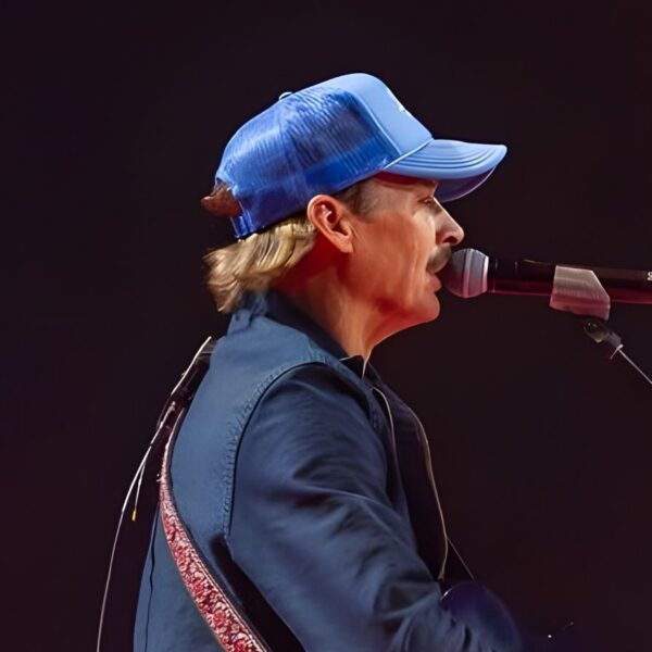 Kid Rock Says His Halftime Performance Was “Pre-Recorded but Performed Live” — But That’s Not Enough to End the Backlash