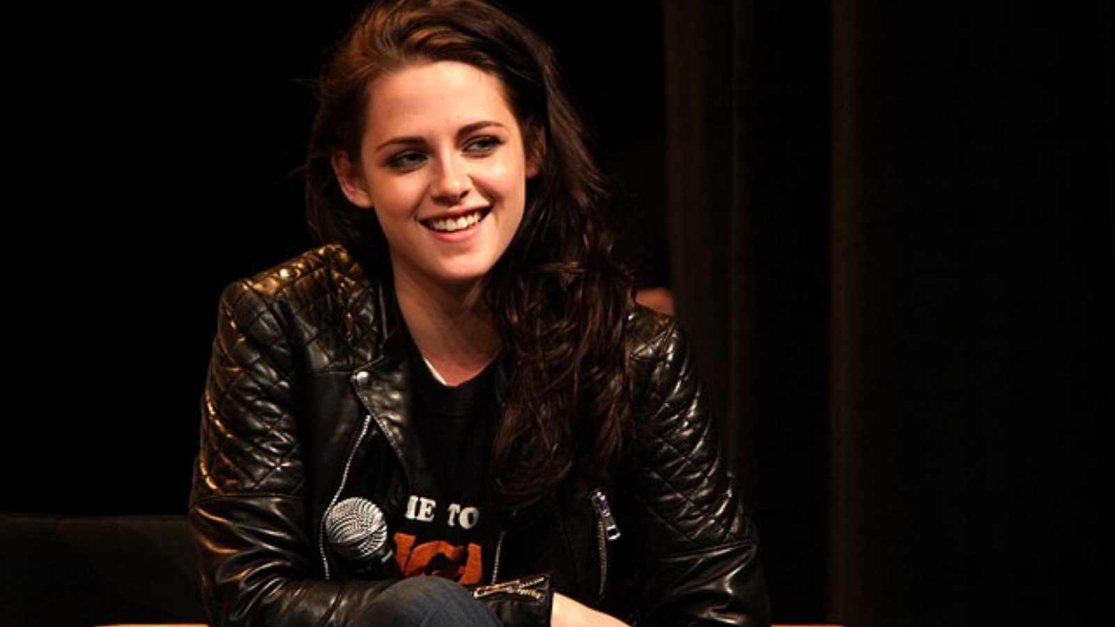 10 Celebrities Who Have Been Hacked