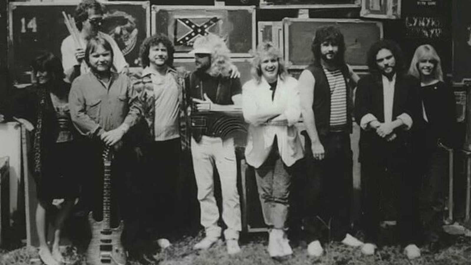 10 Legendary Bands That Overcame Tragedy and Continued Making Music