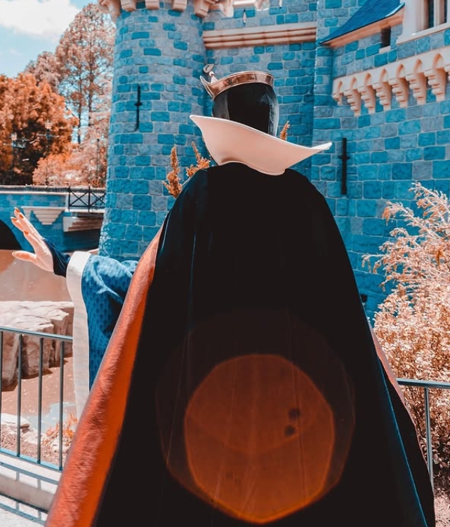 The Viral Disneyland Evil Queen Claims She Was Fired — Here’s Why