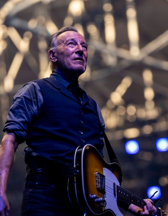 ‘Streets of Minneapolis’: Bruce Springsteen’s Anti-ICE Song Debuts at No. 1 Despite Limited Release
