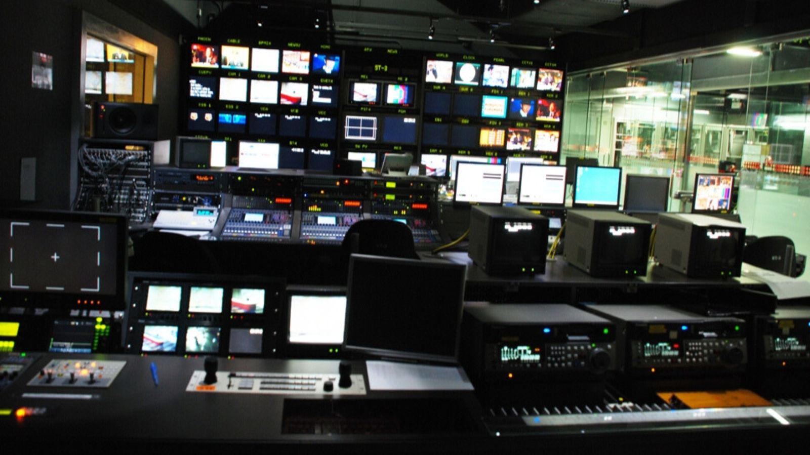 instantaneous web unanimity