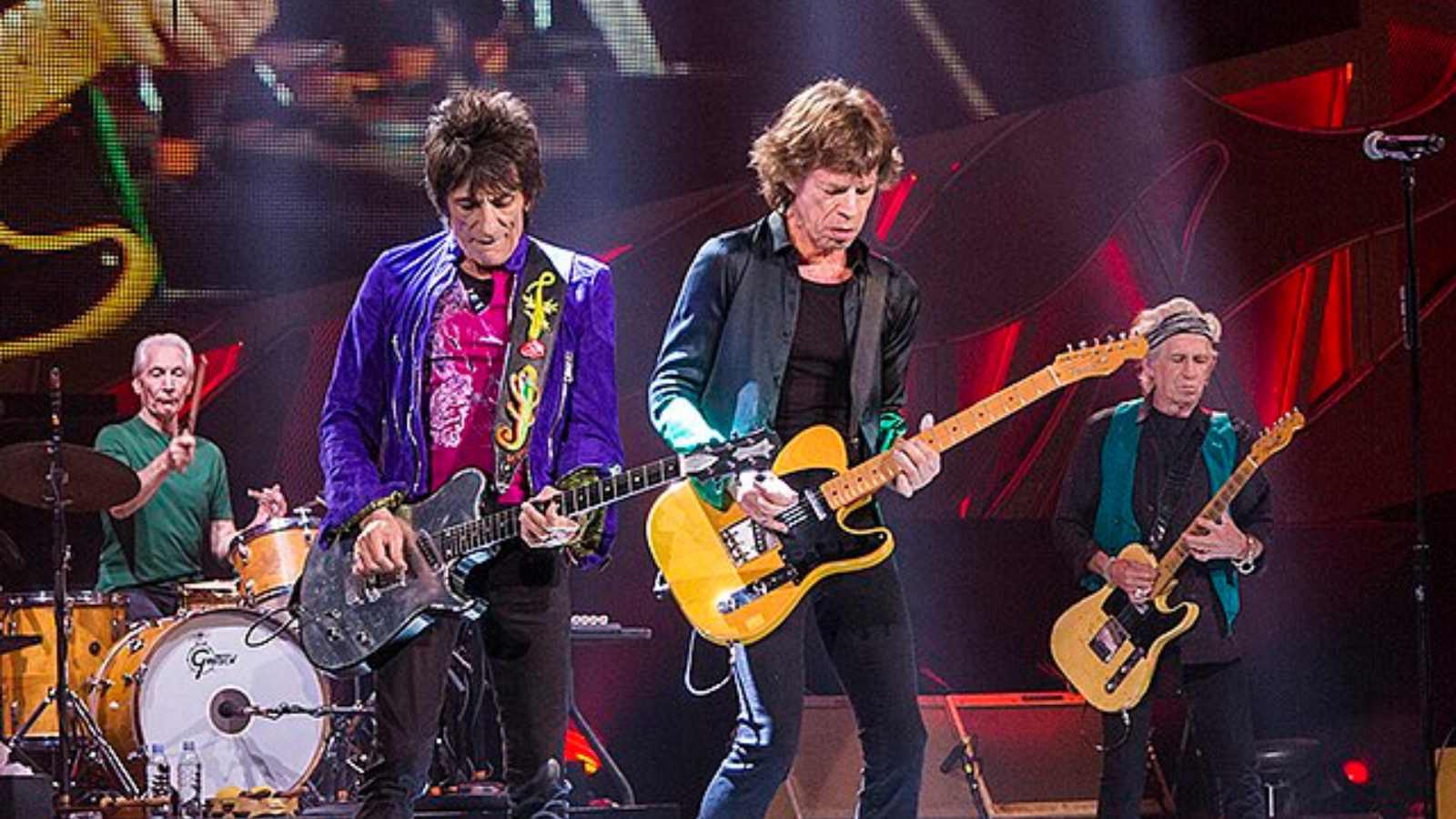 10 Legendary Bands That Overcame Tragedy and Continued Making Music