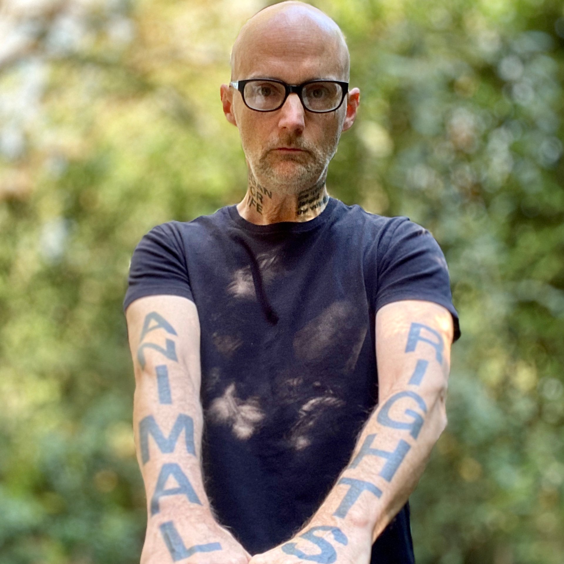 Moby Now Calls Eminem ‘Very Progressive’ and ‘Very Smart’ 25 Years After Harsh Accusations