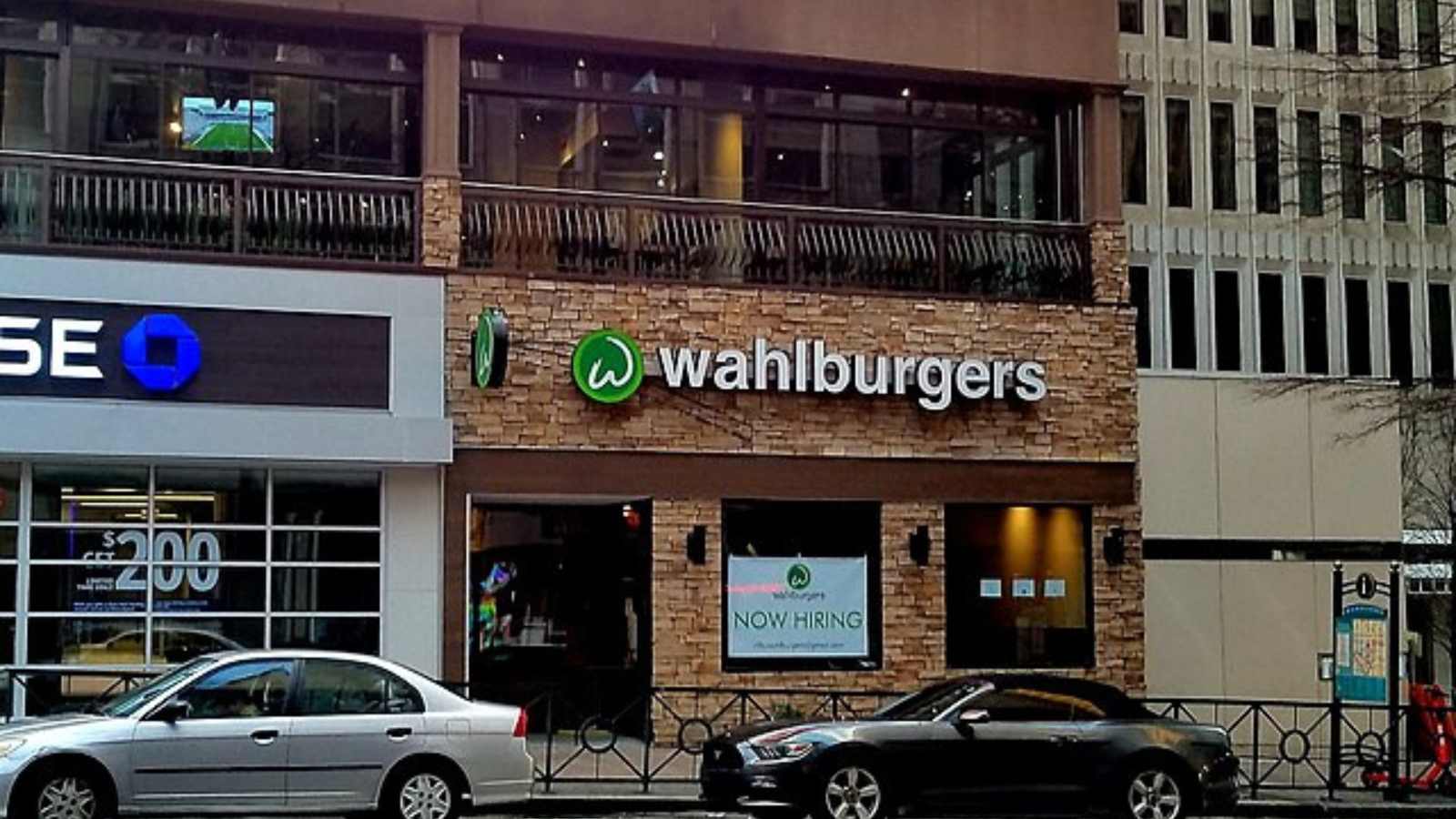 10 Celebrity-Owned Restaurants – Wealth of Geeks