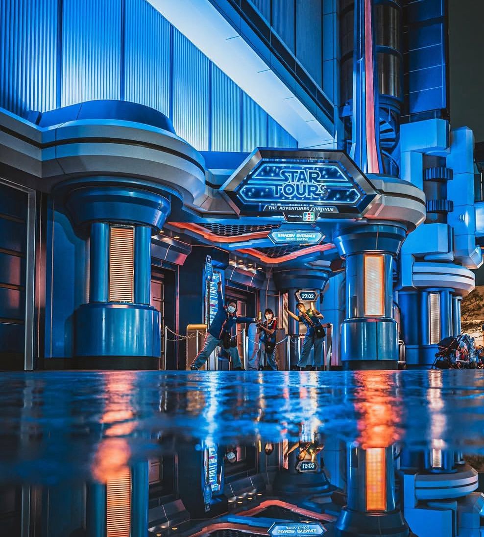Disneyland Cast Members Hospitalized After Chemical Reaction Near Star Tours Attraction