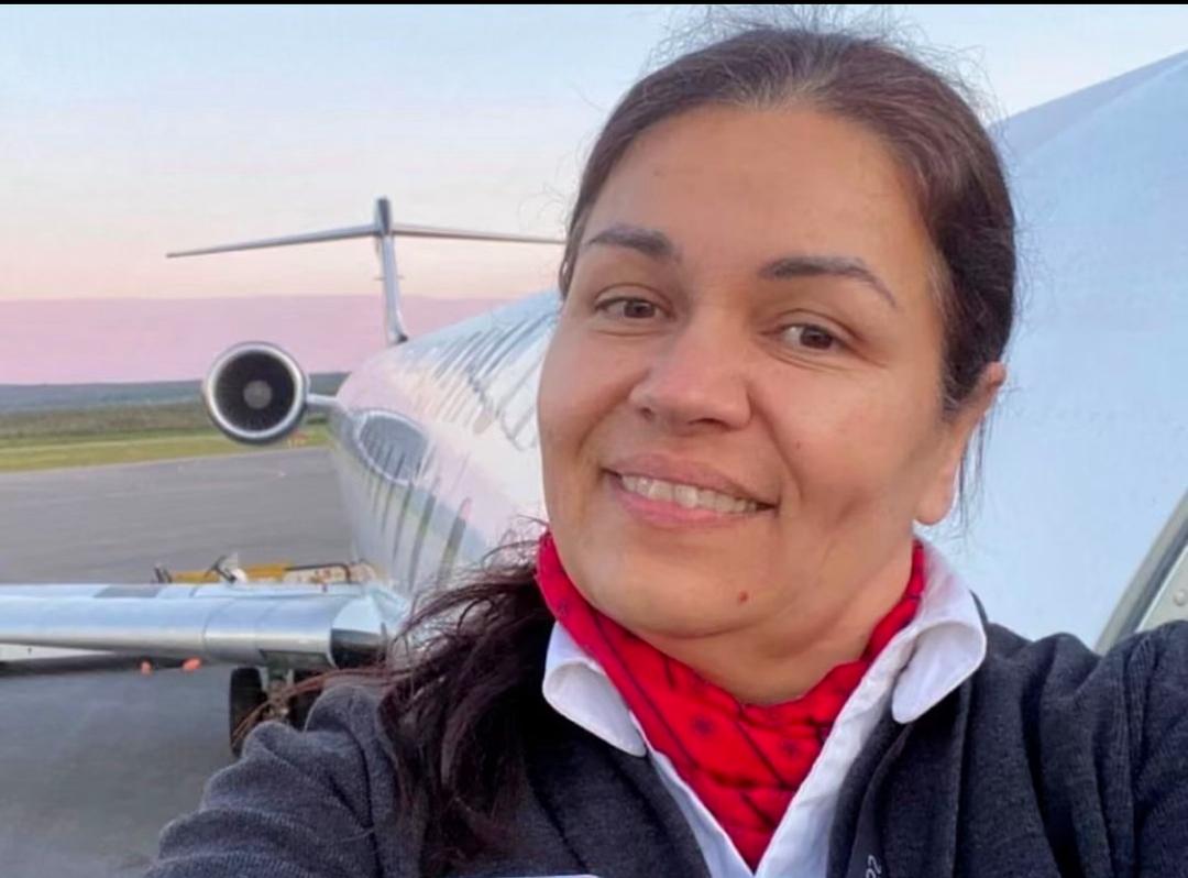 The One Miracle at LaGuardia: The Flight Attendant Who Defied a Runway Tragedy and the Controller Who "Messed Up"