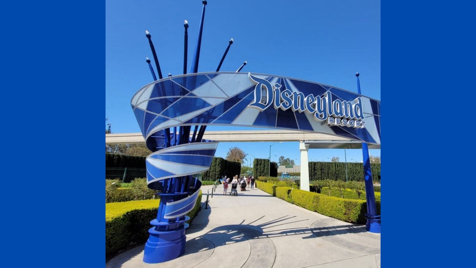 Disneyland Cast Members Hospitalized After Chemical Reaction Near Star Tours Attraction