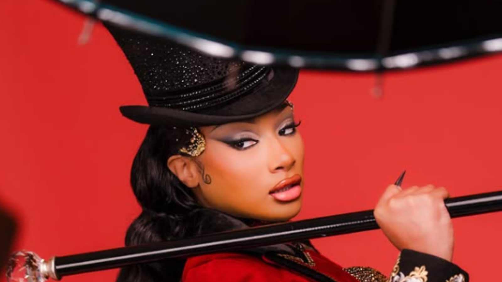 The Show Must Go On… But at What Cost? Inside Megan Thee Stallion’s Terrifying Broadway Health Scare
