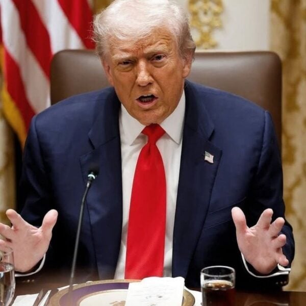 $166 Billion Tariff Refund Shock: Businesses Cash In as Americans Question Who Really Pays