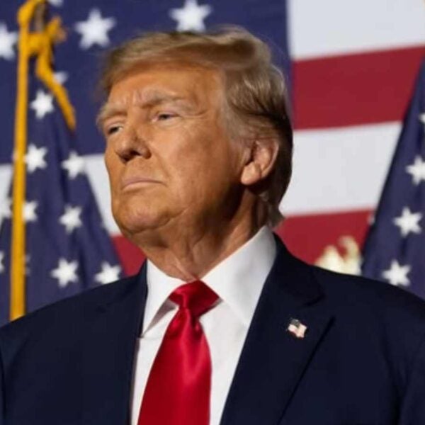 Trump Brands CNN and New York Times Disloyal as Iran Tensions Deepen