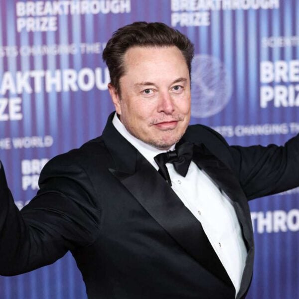 Elon Musk Turned a Formal China State Dinner into The Internet’s Favorite Reality Show