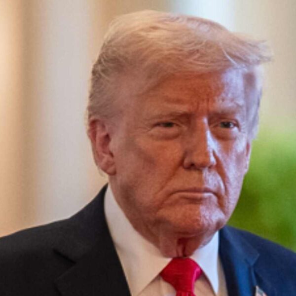 “Is The President Okay?”: A Late Night Trump Posting Spree Has People Sounding the Alarm Again
