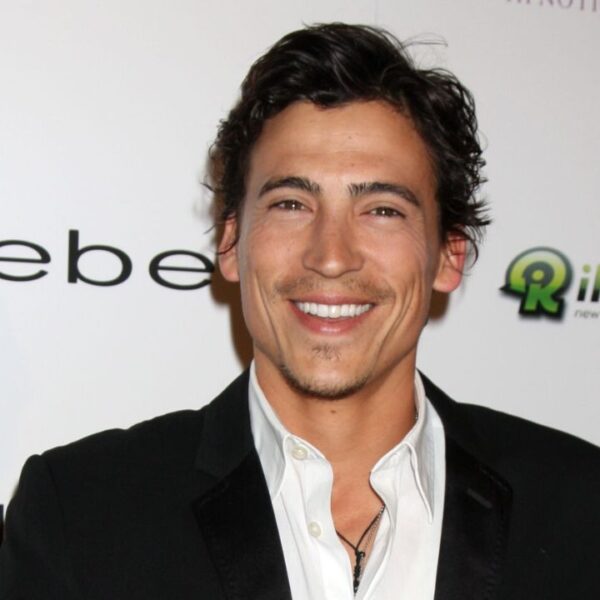 Andrew Keegan