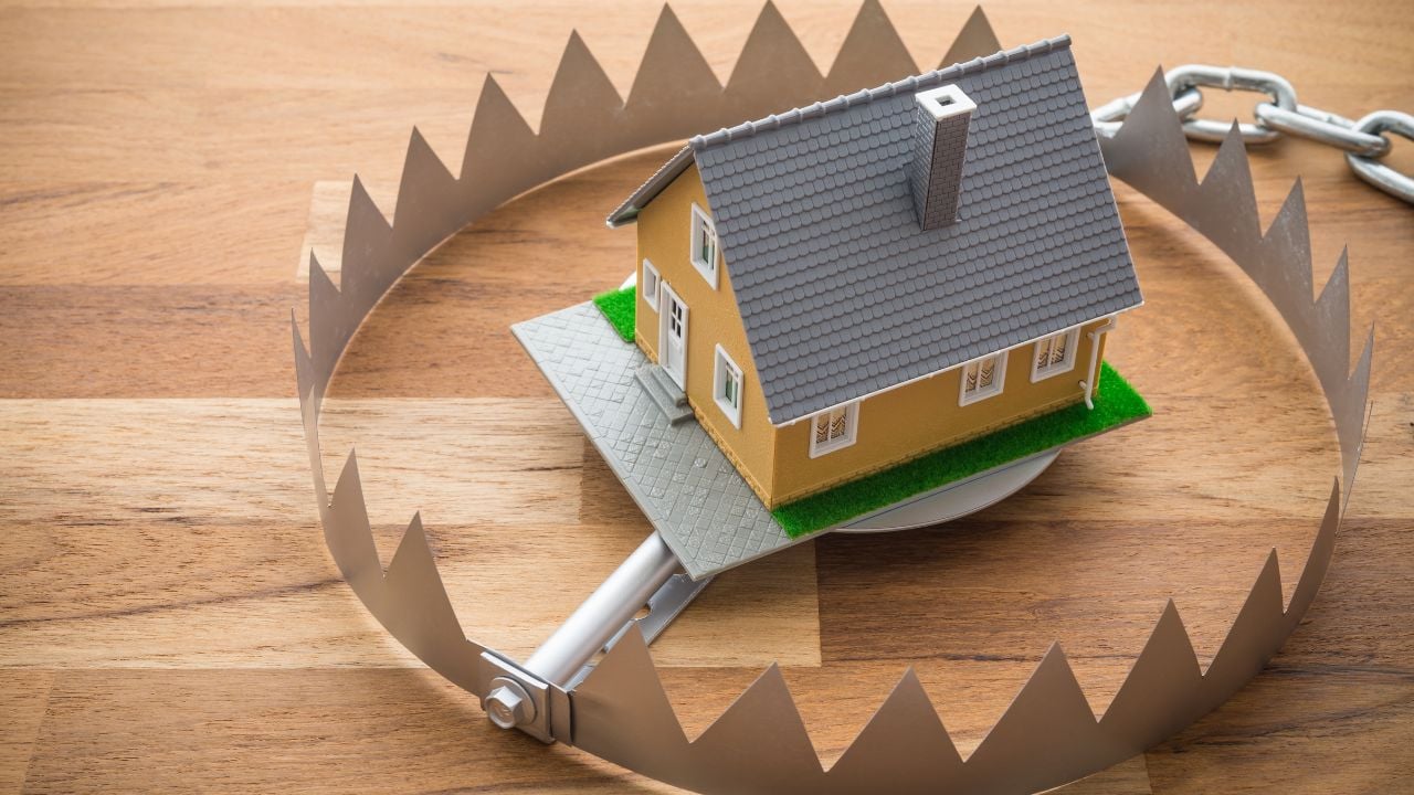 Mortgage house in a bear trap