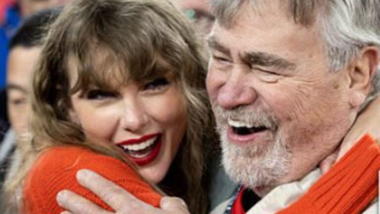 Travis Kelce's father And Taylor Swift