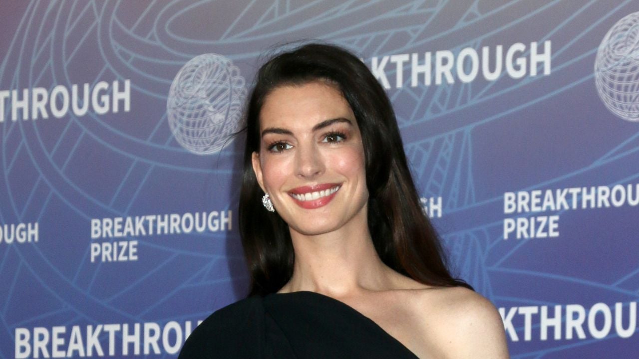 Anne Hathaway