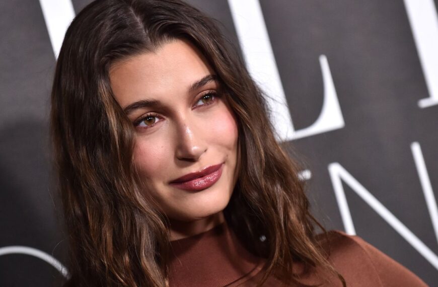 Hailey Bieber