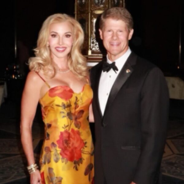 Clark Hunt and Tavia Hunt