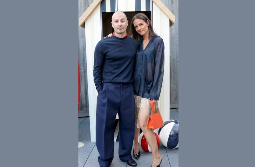 Katie Holmes and Jason Bard Yarmosky Coordinate for Their First Formal Couple Appearance