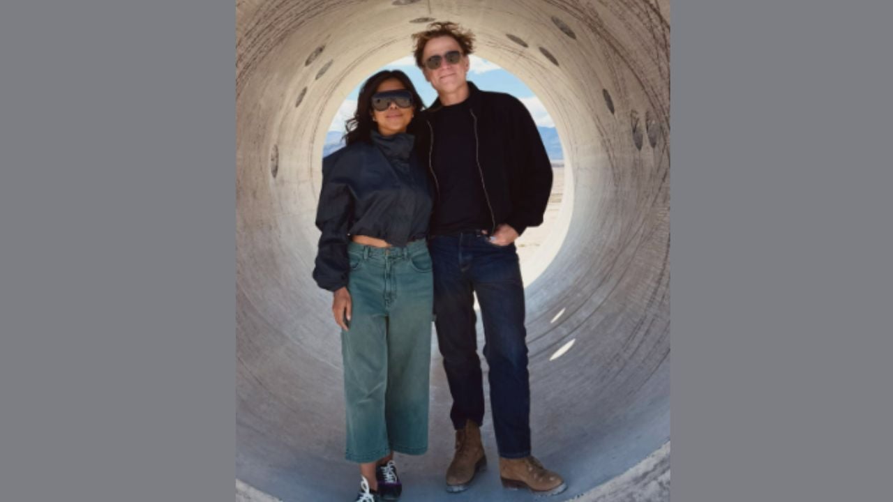 Jennifer Rubio and Stewart Butterfield