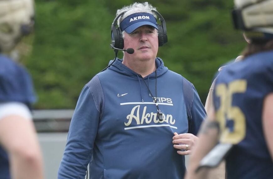 Akron Will Let a Fan Help Script Its Opening Drive, but Joe Moorhead Keeps Control
