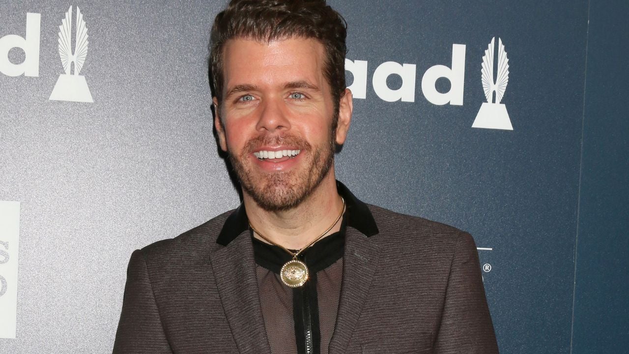 LOS ANGELES - APR 1: Perez Hilton at the 28th Annual GLAAD Media Awards at Beverly Hilton Hotel on April 1, 2017 in Beverly Hills, CA