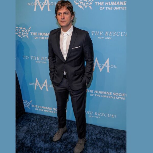 Rob Thomas Accidentally Hits Matchbox Twenty Bandmate With Mic Stand, Smashing His In-Ears