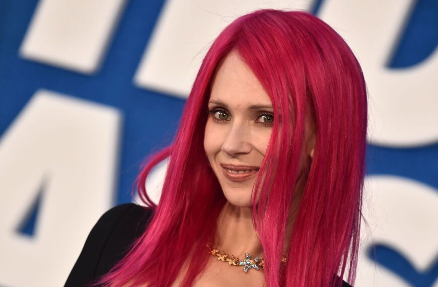 Juno Temple Says She Still Doesn’t Drive at 37: ‘I’m Very Good at Getting in My Own Way’