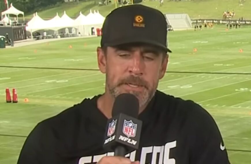 Aaron Rodgers Says He Wants Fatherhood, Diapers and Quiet After Final NFL Season