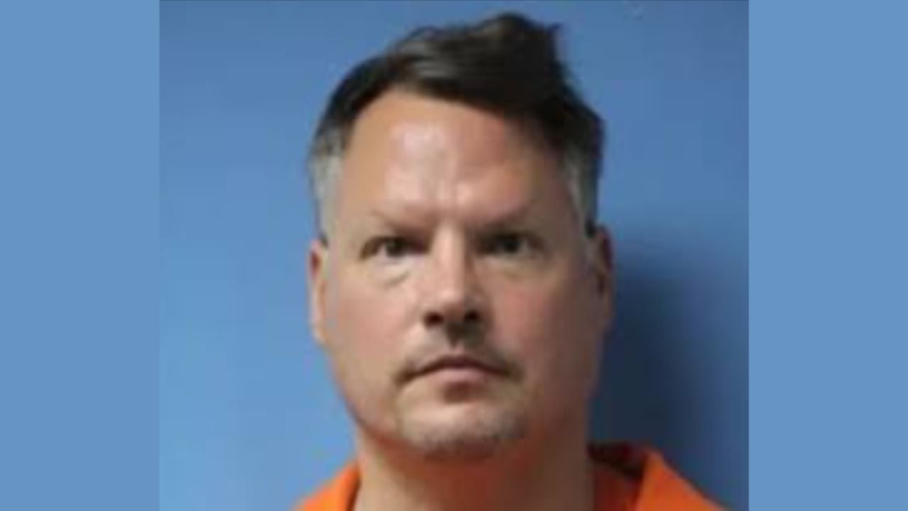 A Benefits Administrator Managed Health Funds for Three School Districts. Police Say 0,695 Was Transferred Without Permission