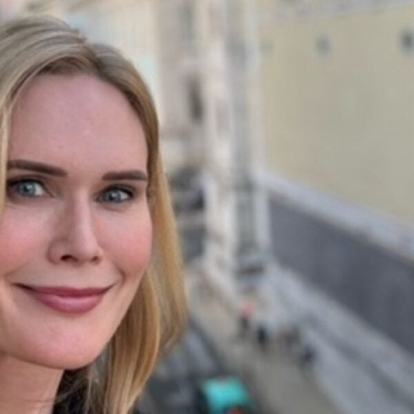 Stephanie March