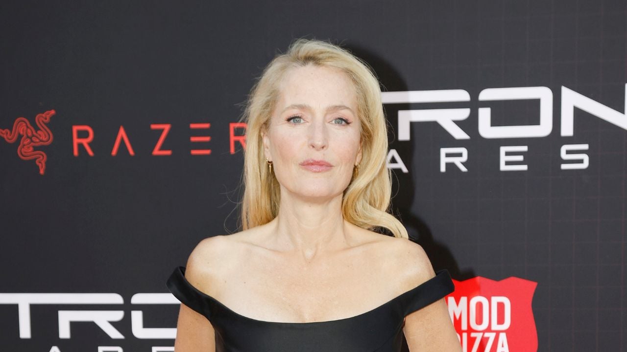 Gillian Anderson
