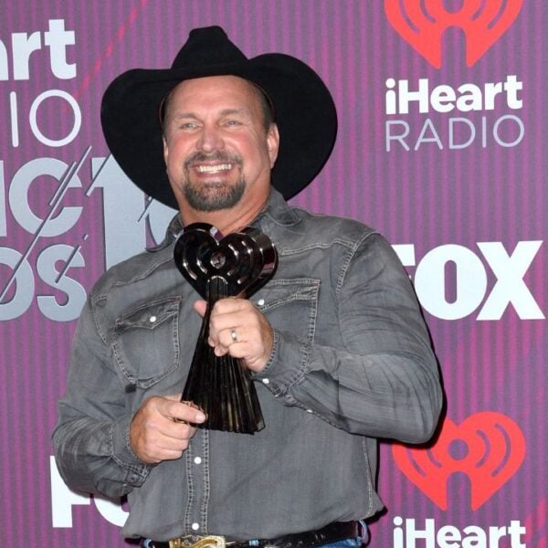 Garth Brooks Halts Ticket Sales for Third Kansas City Show After Just 35 Minutes, Blames Bots