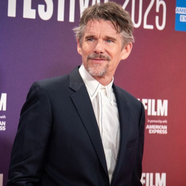 Ethan Hawke Says This Tiny Uma Thurman Thriller ‘Changed My Life’ Before ‘Training Day’